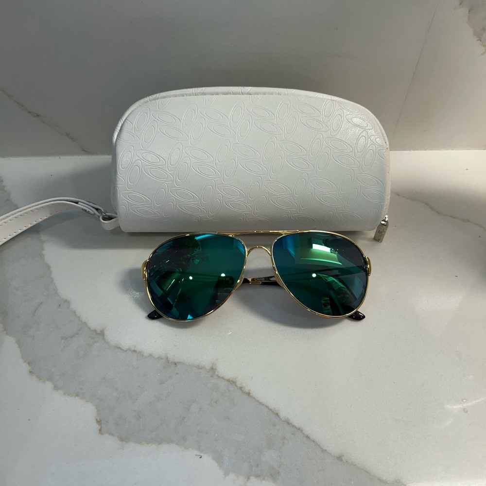 Green Oakley Aviators